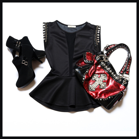 Arden B Tops - Arden B. Diamond Beaded Top Size Medium